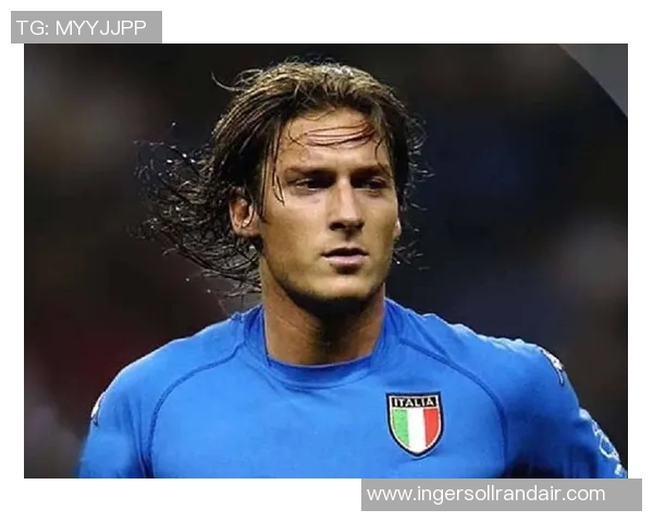 后卫足球明星盘点他们的技术特点与职业生涯成就